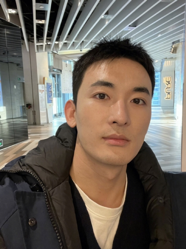 請叫先生的第一张照片--乌鲁木齐相亲服务中心