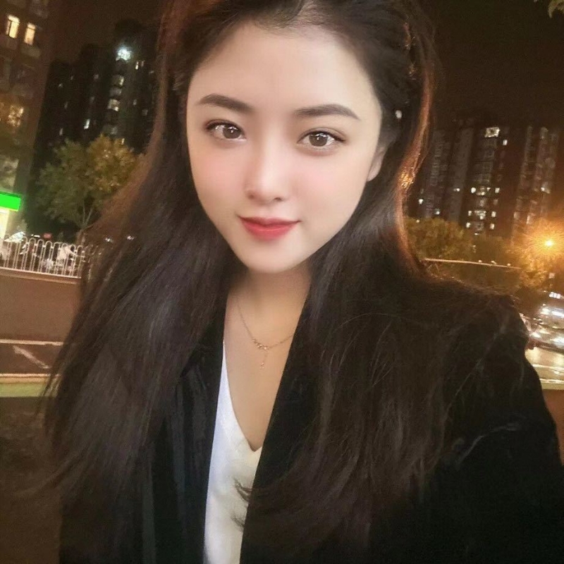 爱笑的微微的第一张照片--乌鲁木齐相亲服务中心