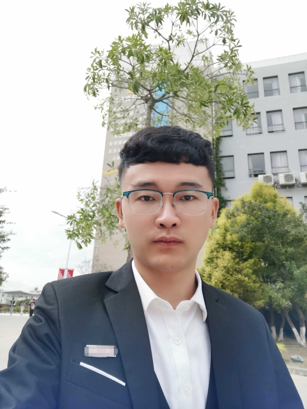 毓文的第一张照片--乌鲁木齐相亲服务中心