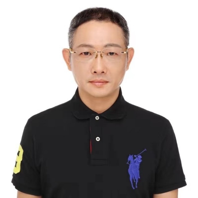 邱先森的第一张照片--乌鲁木齐相亲服务中心