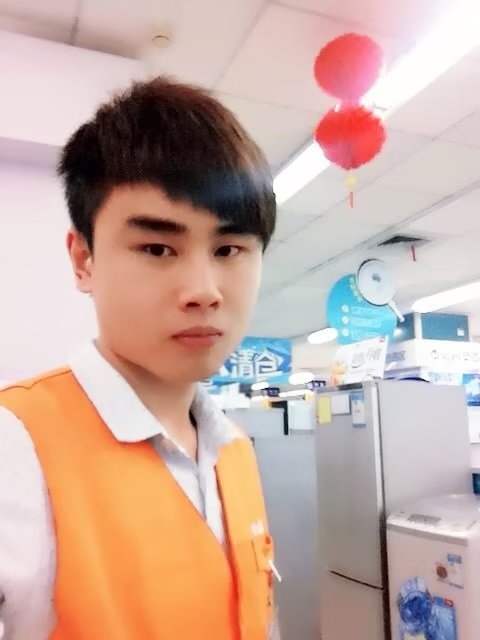 罗自强的第二张照片--乌鲁木齐相亲服务中心