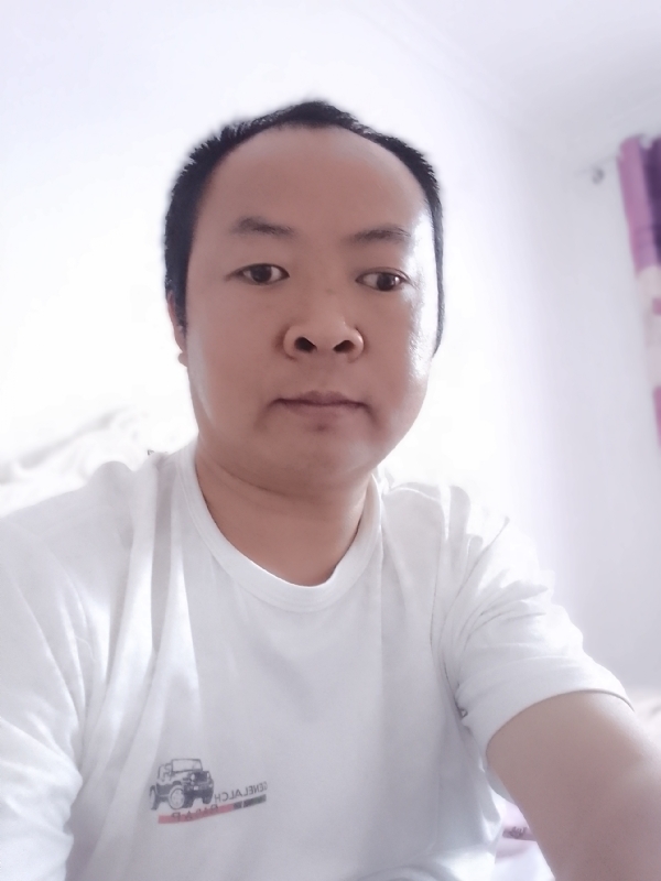张家小伙子的第四张照片--乌鲁木齐相亲服务中心