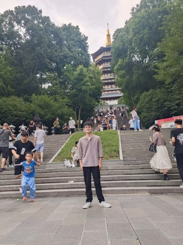 阳光男孩的第五张照片--乌鲁木齐相亲服务中心
