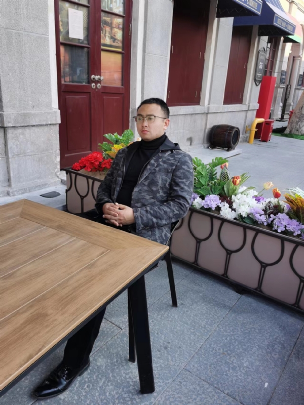 小独的第一张照片--乌鲁木齐相亲服务中心