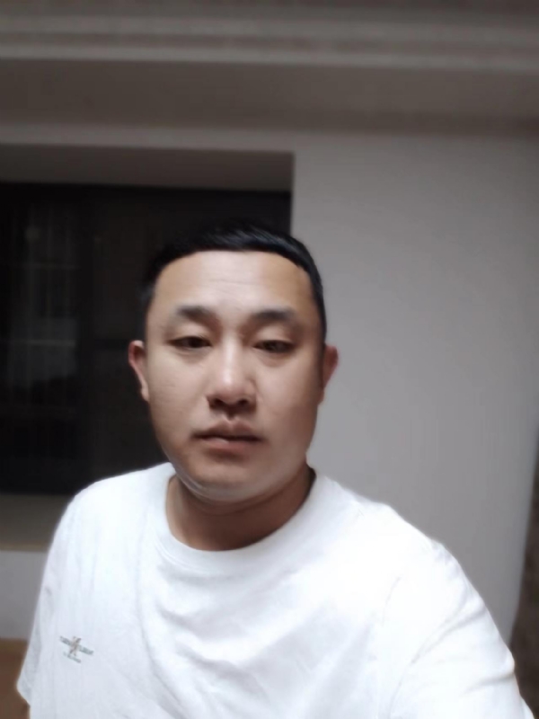 魔尊的第一张照片--乌鲁木齐相亲服务中心