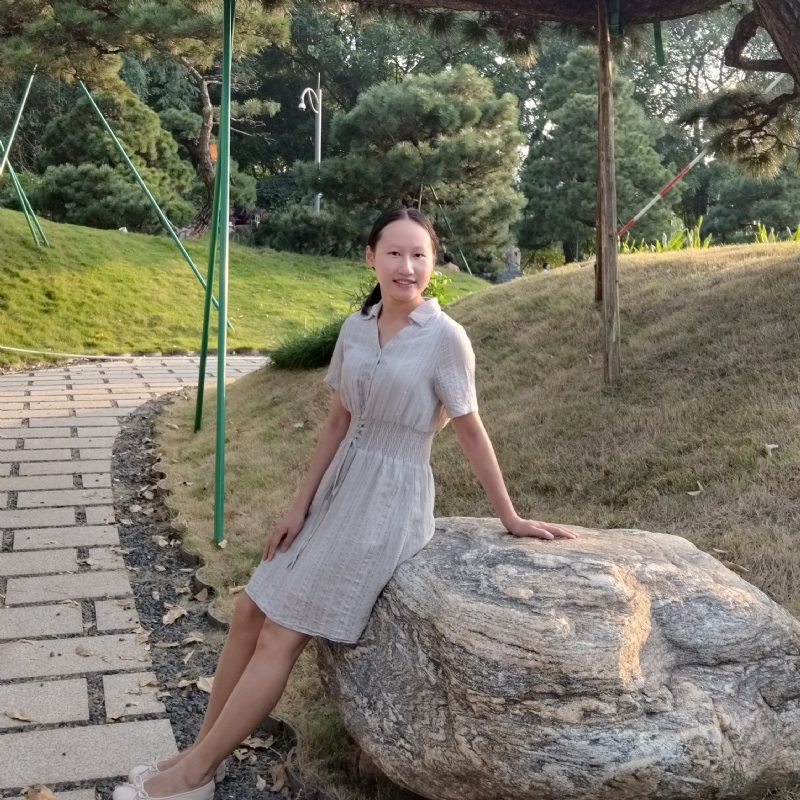 欣欣向荣的第一张照片--乌鲁木齐相亲服务中心