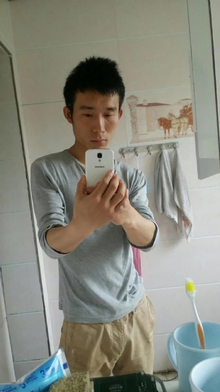 蔚蓝天空的第一张照片--乌鲁木齐相亲服务中心