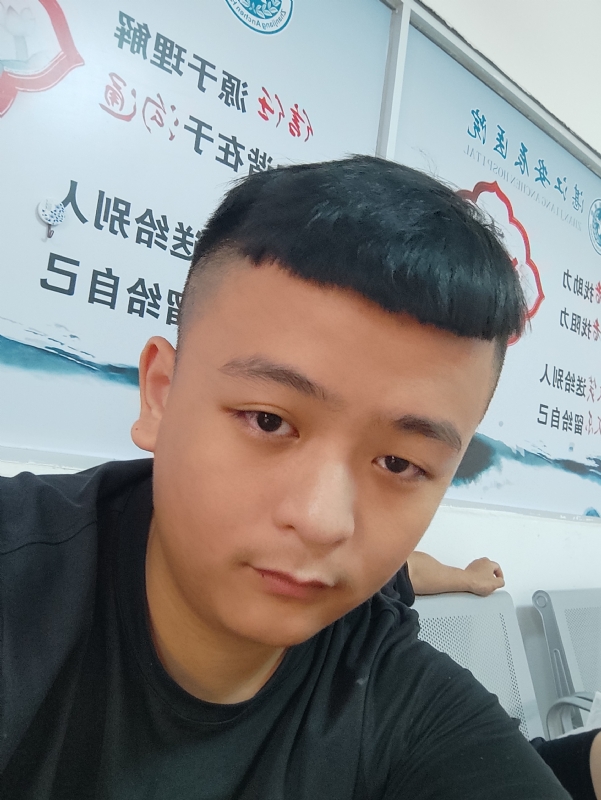 阿景的第一张照片--乌鲁木齐相亲服务中心