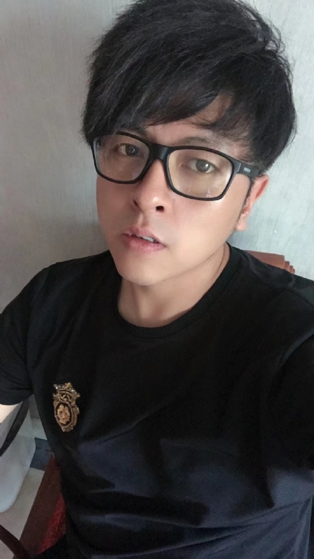爱你永远不容易的第一张照片--乌鲁木齐相亲服务中心