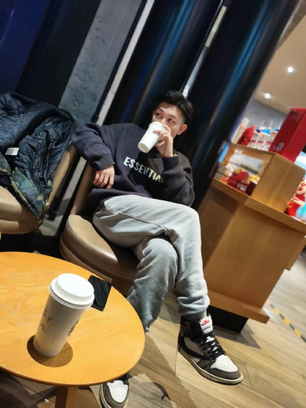 LAZY的第一张照片--乌鲁木齐相亲服务中心