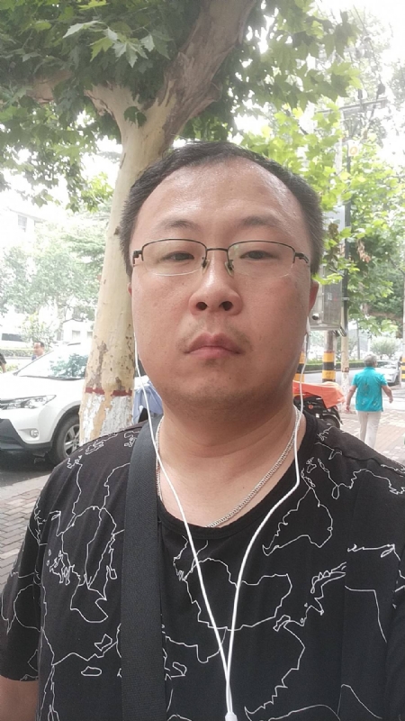 飘逸的星辰的第一张照片--乌鲁木齐相亲服务中心