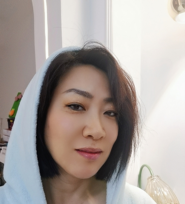 火玫瑰的第一张照片--乌鲁木齐相亲服务中心