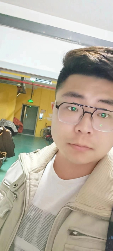 阿政的第一张照片--乌鲁木齐相亲服务中心