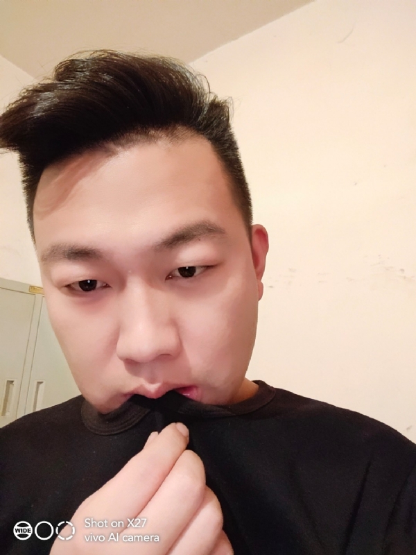 累觉不爱的第一张照片--乌鲁木齐相亲服务中心