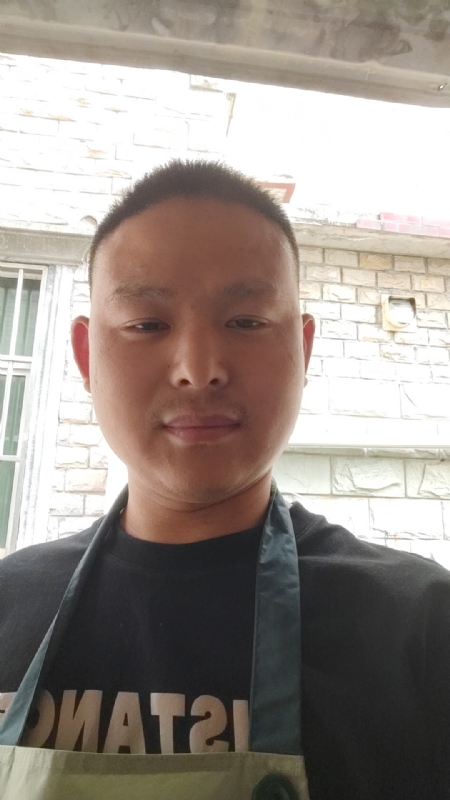 时光流逝的第一张照片--乌鲁木齐相亲服务中心
