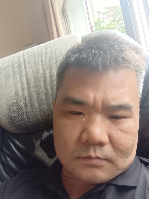 路人的第一张照片--乌鲁木齐相亲服务中心