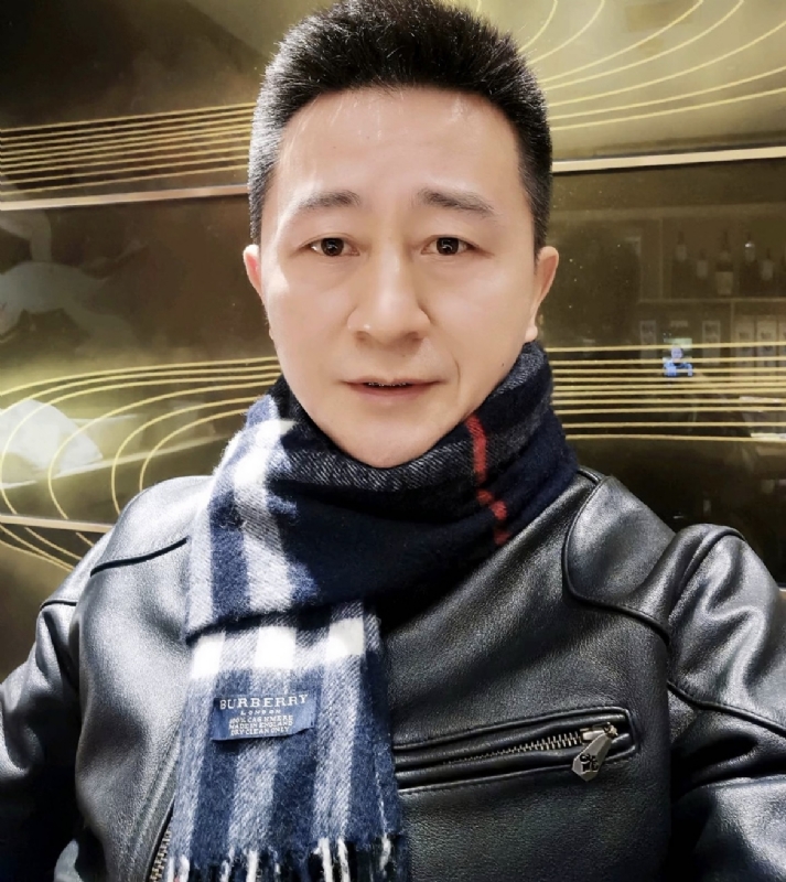 情到深处的第一张照片--乌鲁木齐相亲服务中心