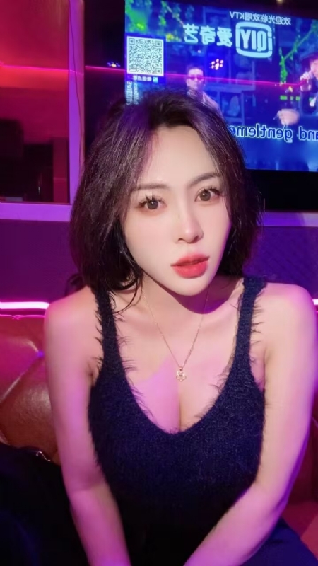 素素可月的第一张照片--乌鲁木齐相亲服务中心