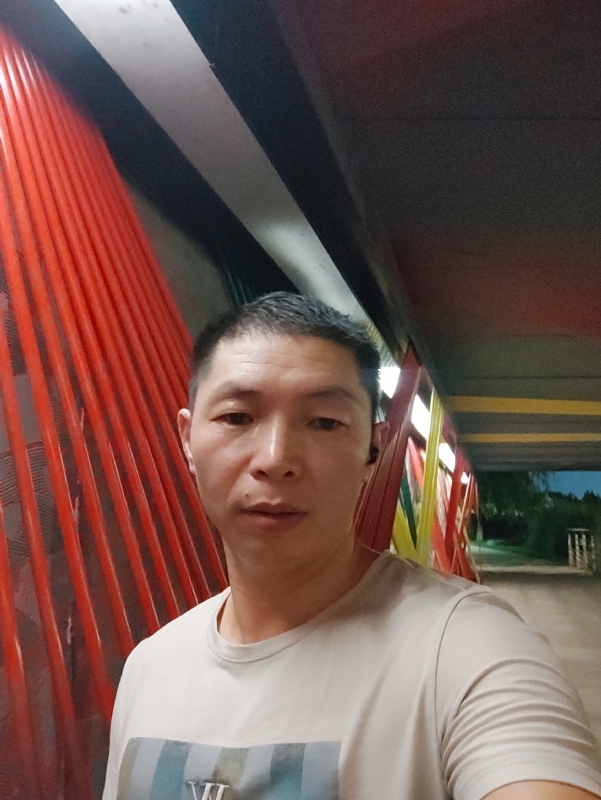 夜猫的第一张照片--乌鲁木齐相亲服务中心