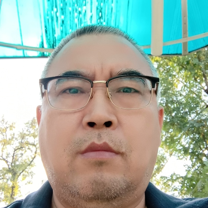 绿萝的第一张照片--乌鲁木齐相亲服务中心