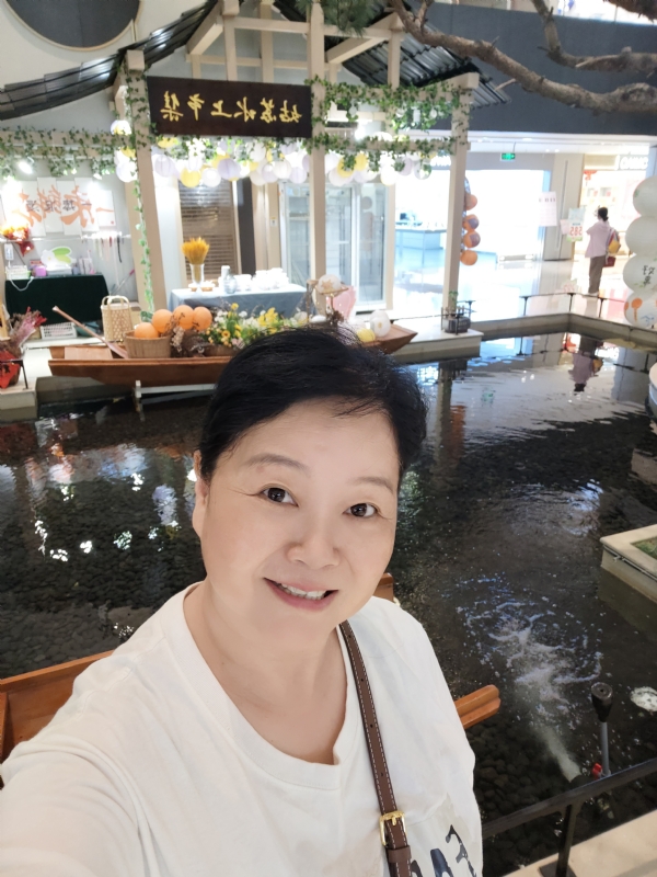 丁姐爱生活的第三张照片--乌鲁木齐相亲服务中心