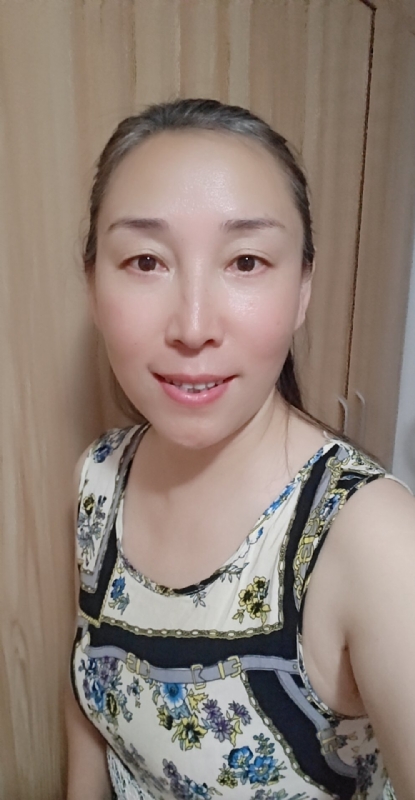 晓琴的第一张照片--乌鲁木齐相亲服务中心