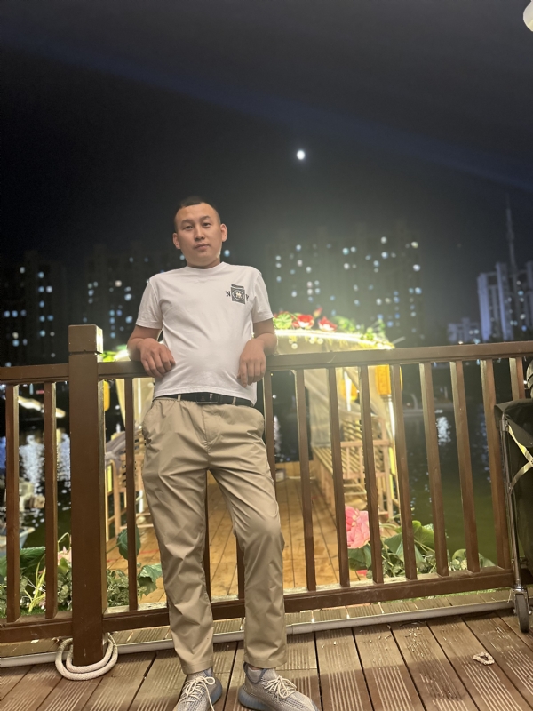 大超的第一张照片--乌鲁木齐相亲服务中心