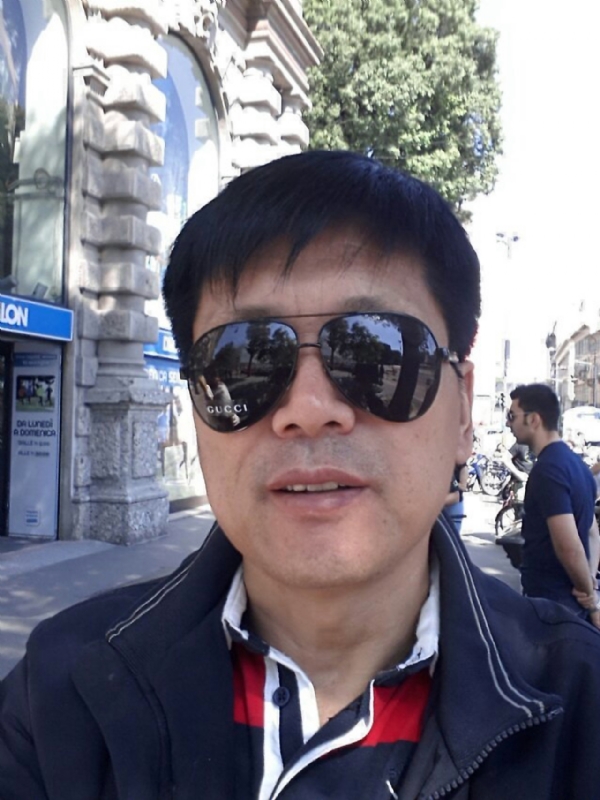 春风的第一张照片--乌鲁木齐相亲服务中心