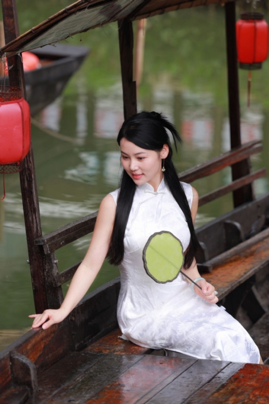 小慧的第二张照片--乌鲁木齐相亲服务中心