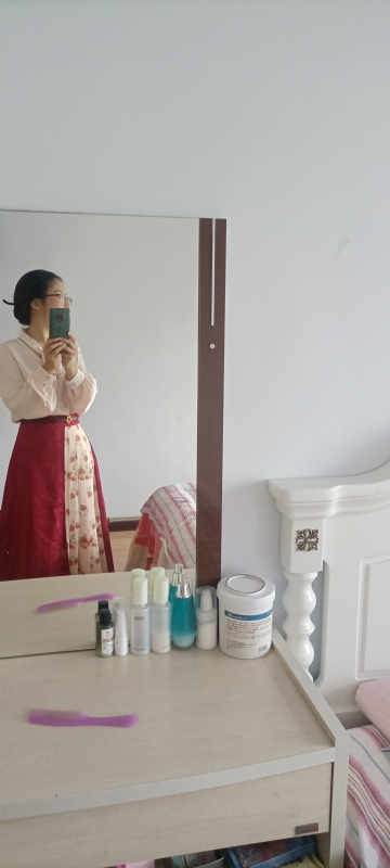 伊落梅雪笺的第一张照片--乌鲁木齐相亲服务中心