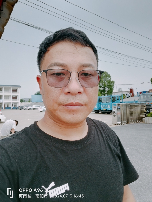 楚辞的第二张照片--乌鲁木齐相亲服务中心