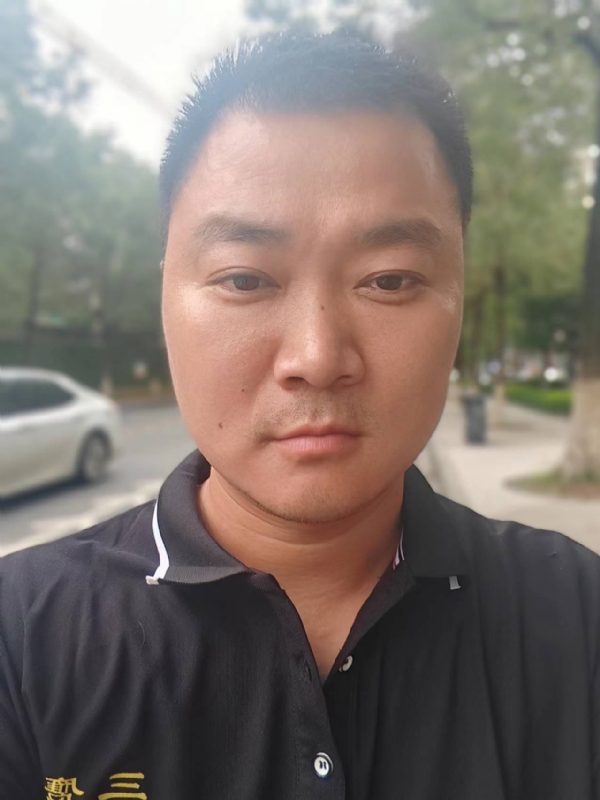 独寂的第一张照片--乌鲁木齐相亲服务中心