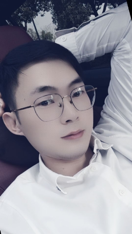 哈哈的第一张照片--乌鲁木齐相亲服务中心