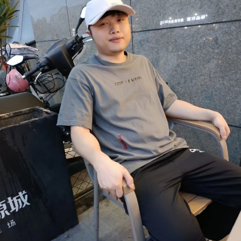 风吹半夏的第一张照片--乌鲁木齐相亲服务中心