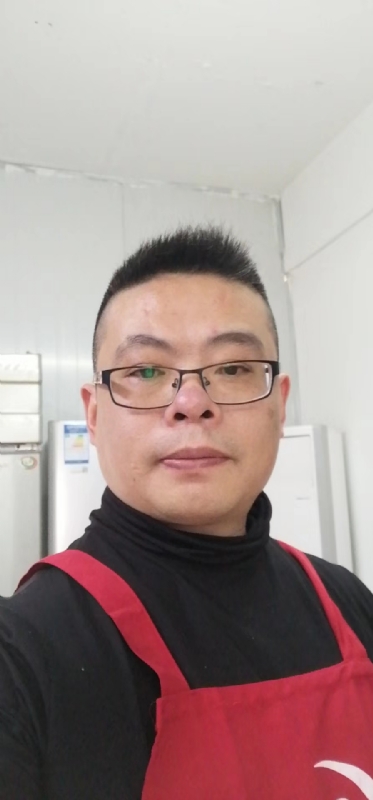 努力奋斗的第一张照片--乌鲁木齐相亲服务中心