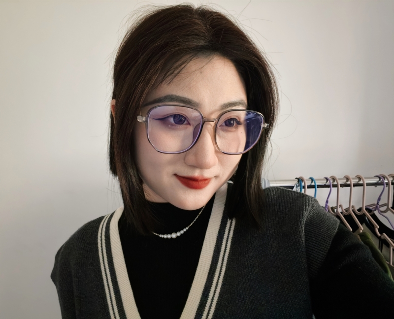 Helen的第一张照片--乌鲁木齐相亲服务中心