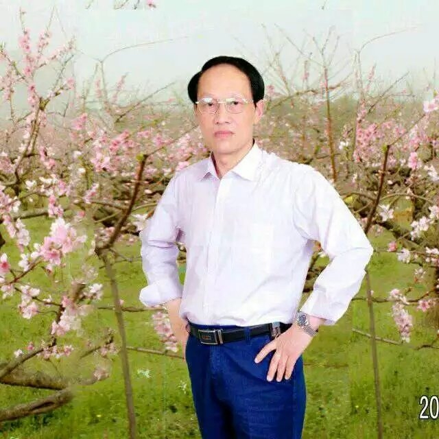 枫叶的第一张照片--乌鲁木齐相亲服务中心