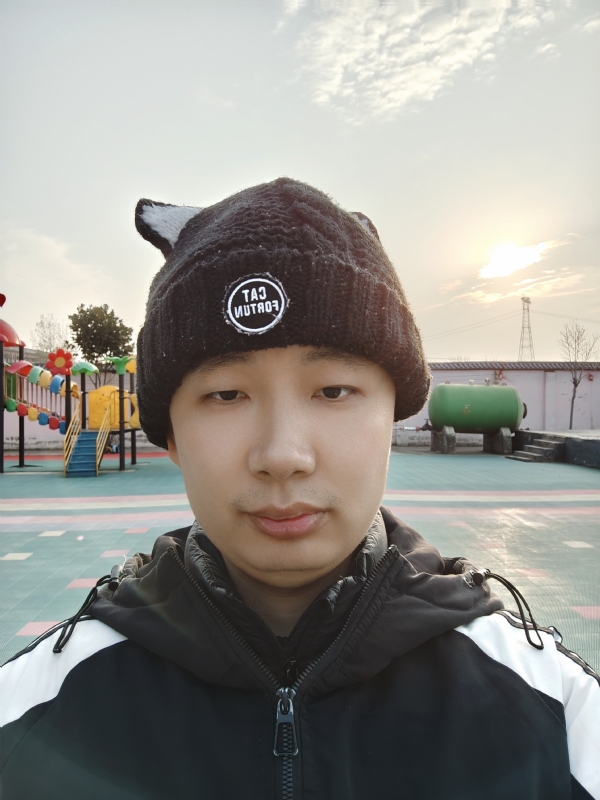 王连杰的第一张照片--乌鲁木齐相亲服务中心