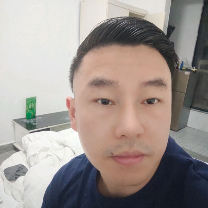 Poluk秦的第一张照片--乌鲁木齐相亲服务中心