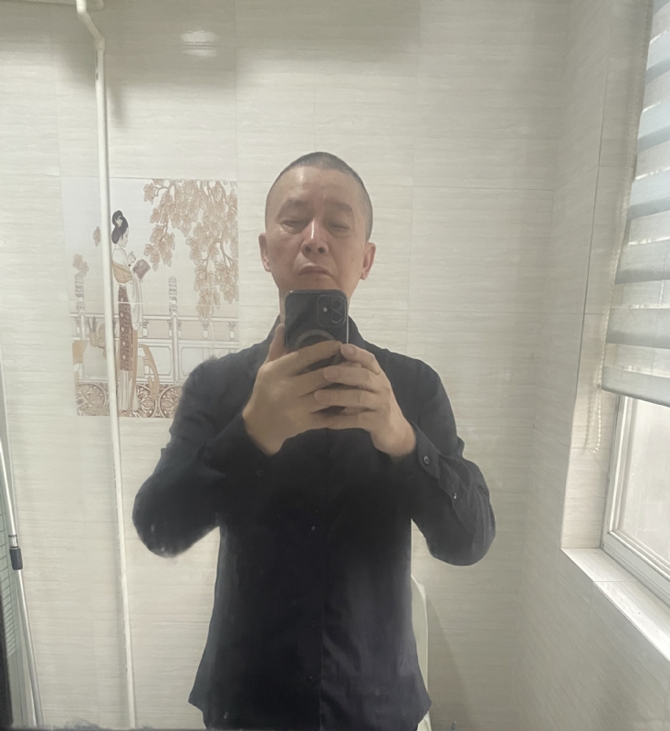 荣哥的第一张照片--乌鲁木齐相亲服务中心