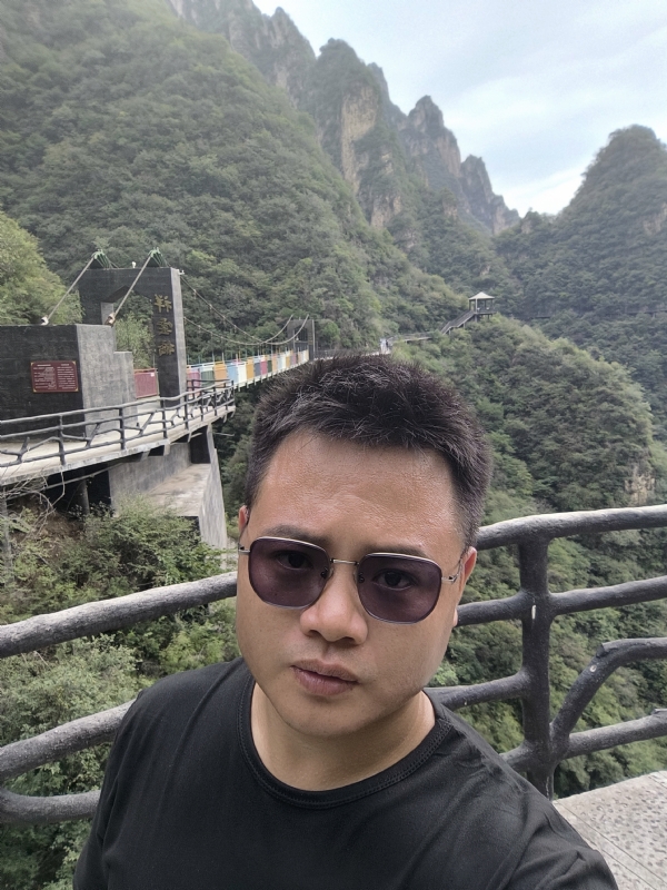 大海的第一张照片--乌鲁木齐相亲服务中心