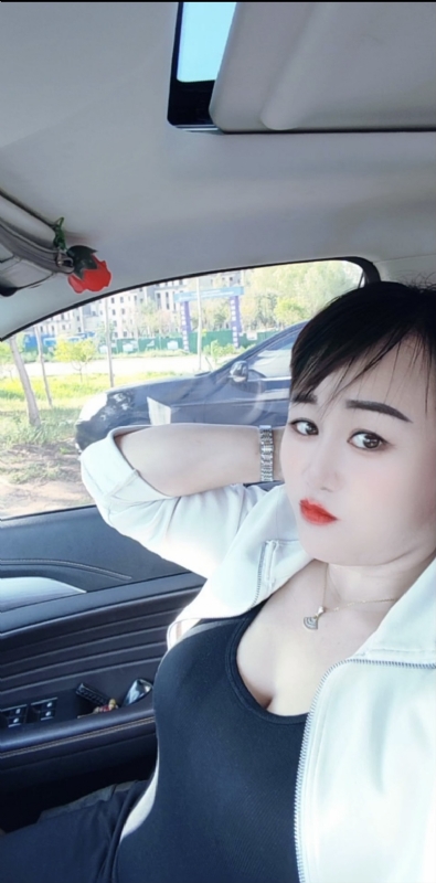 王芳燕的第三张照片--乌鲁木齐相亲服务中心