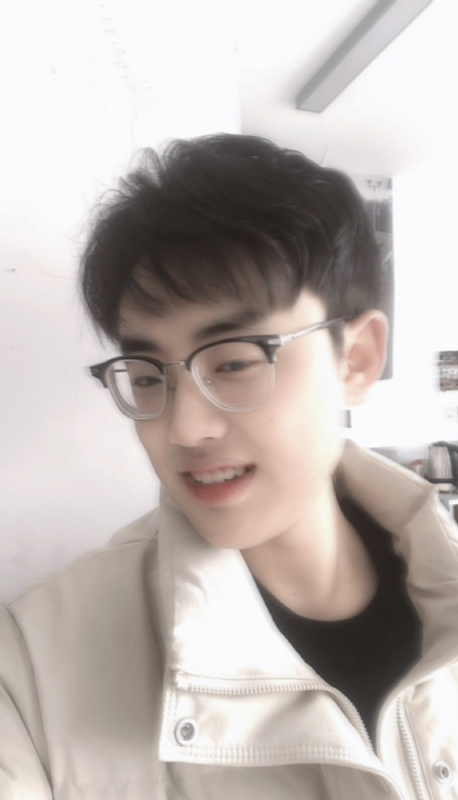 梁21的第一张照片--乌鲁木齐相亲服务中心