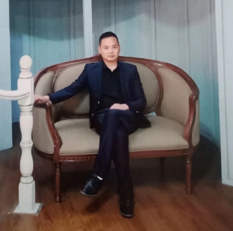 龙行天下的第二张照片--乌鲁木齐相亲服务中心