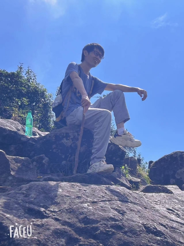 落叶之秋的第一张照片--乌鲁木齐相亲服务中心