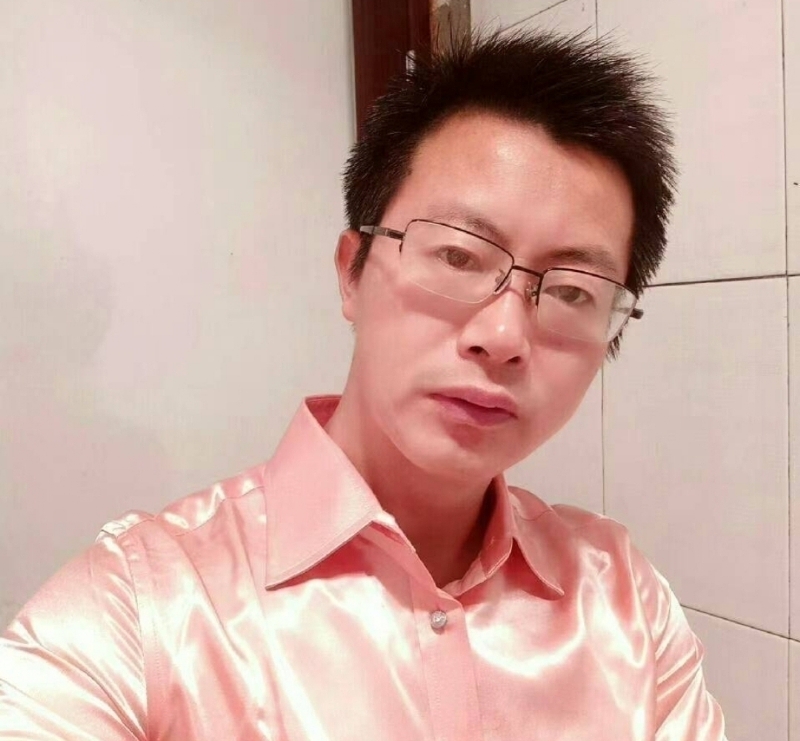 亮亮的第一张照片--乌鲁木齐相亲服务中心