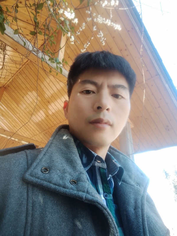 阿明的第一张照片--乌鲁木齐相亲服务中心