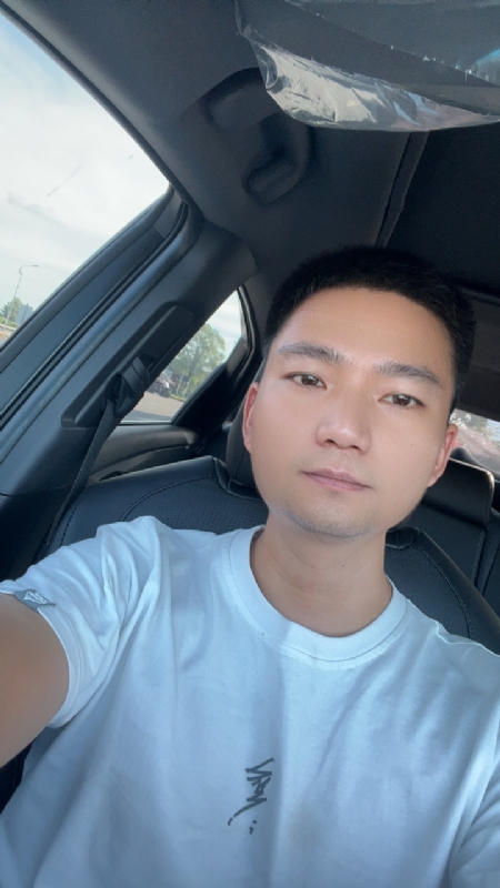 小江的第一张照片--乌鲁木齐相亲服务中心