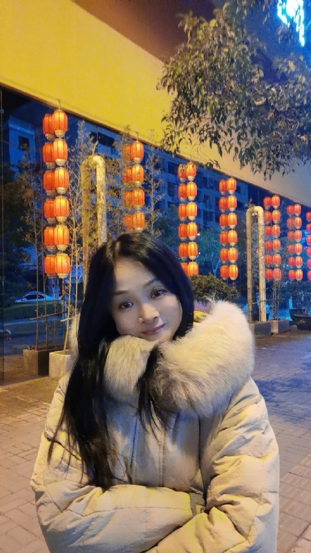 伊伊的第二张照片--乌鲁木齐相亲服务中心