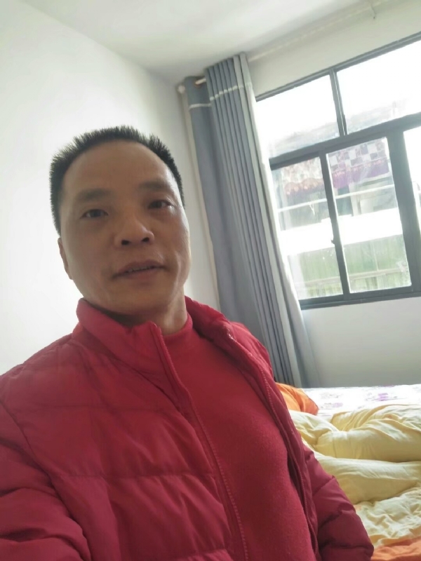 真诚征婚的第一张照片--乌鲁木齐相亲服务中心
